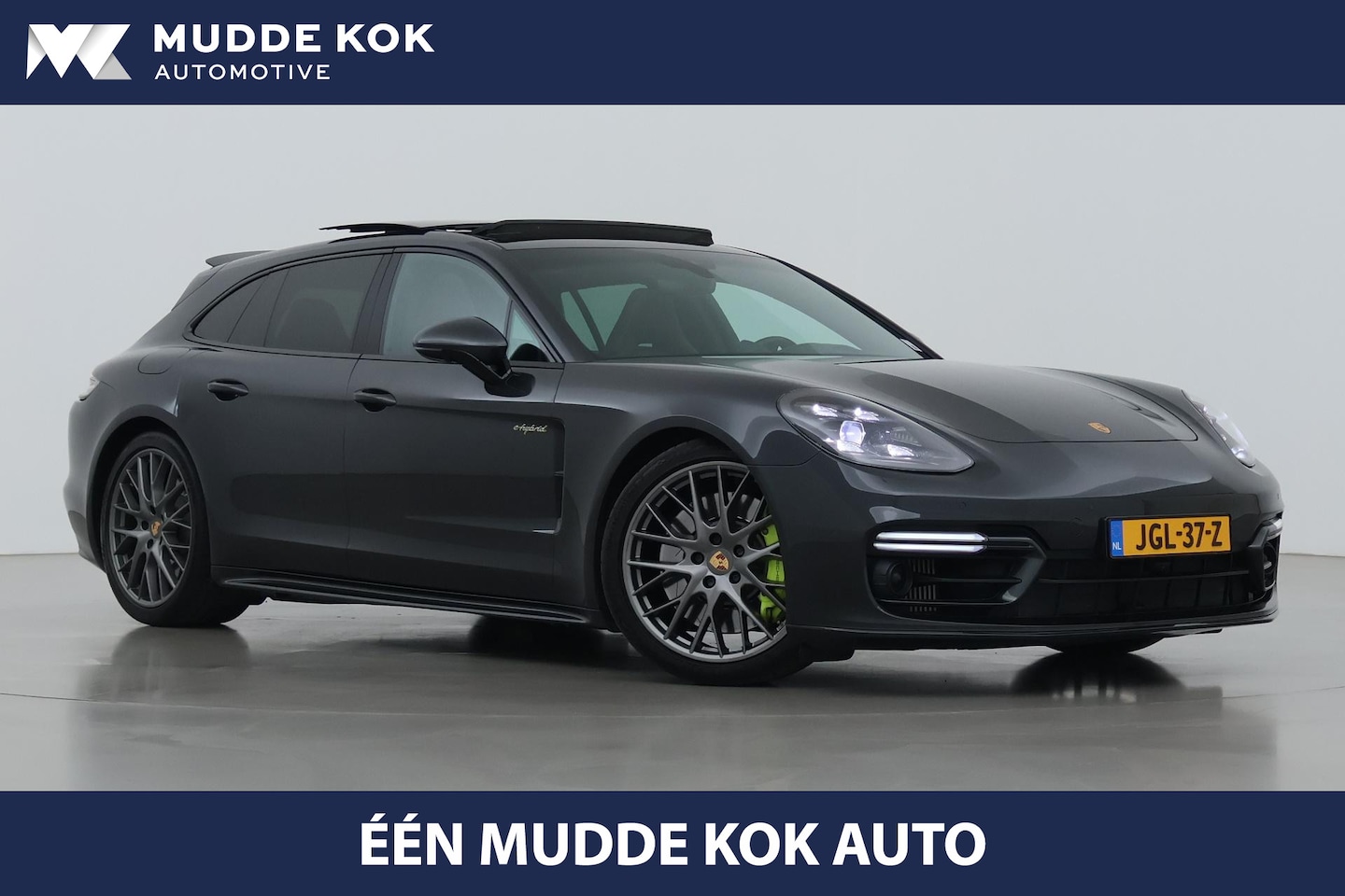 Porsche Panamera Sport Turismo - 2.9 4S E-Hybrid | ACC | Luchtvering | Sport Chrono | Panoramadak | Sport Design | 360° Cam - AutoWereld.nl
