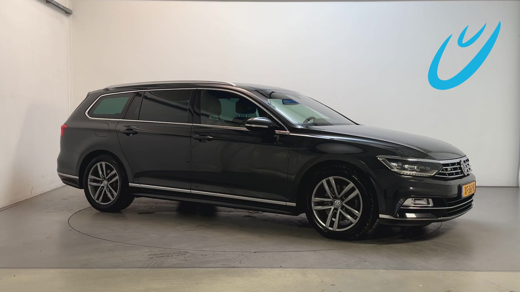 Volkswagen Passat Variant - 1.5 TSI 150pk DSG Highline Business R R-Line Leder Virtual Cockpit Camera Stoelverwarming - AutoWereld.nl