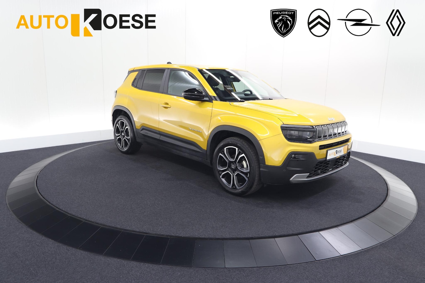 Jeep Avenger - Turbo 100 Summit | Camera | Dodehoekdetectie | Adaptieve Cruise Control | Apple Carplay - AutoWereld.nl
