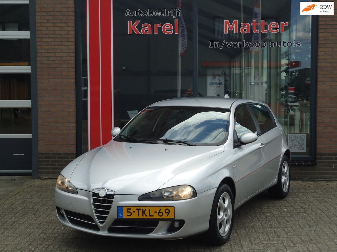 Alfa Romeo 147 - 1.6 T.Spark Business *AIRCO* *APK T/M 16-06-2027* - AutoWereld.nl