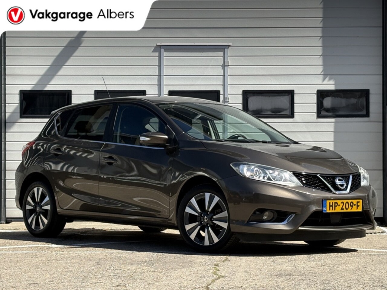 Nissan Pulsar - 1.2 DIG-T Tekna Navi | Leder | 360 camera | Stoelverwarming - AutoWereld.nl