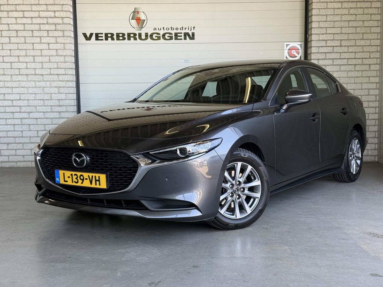 Mazda 3 - 2.0 e-SkyActiv-G M Hybrid 122 Comfort | LMV | Adap.Cruise | Camera | PDC V+A | Stoel/Stuur - AutoWereld.nl