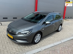 Opel Astra Sports Tourer - 1.6 CDTI Business+