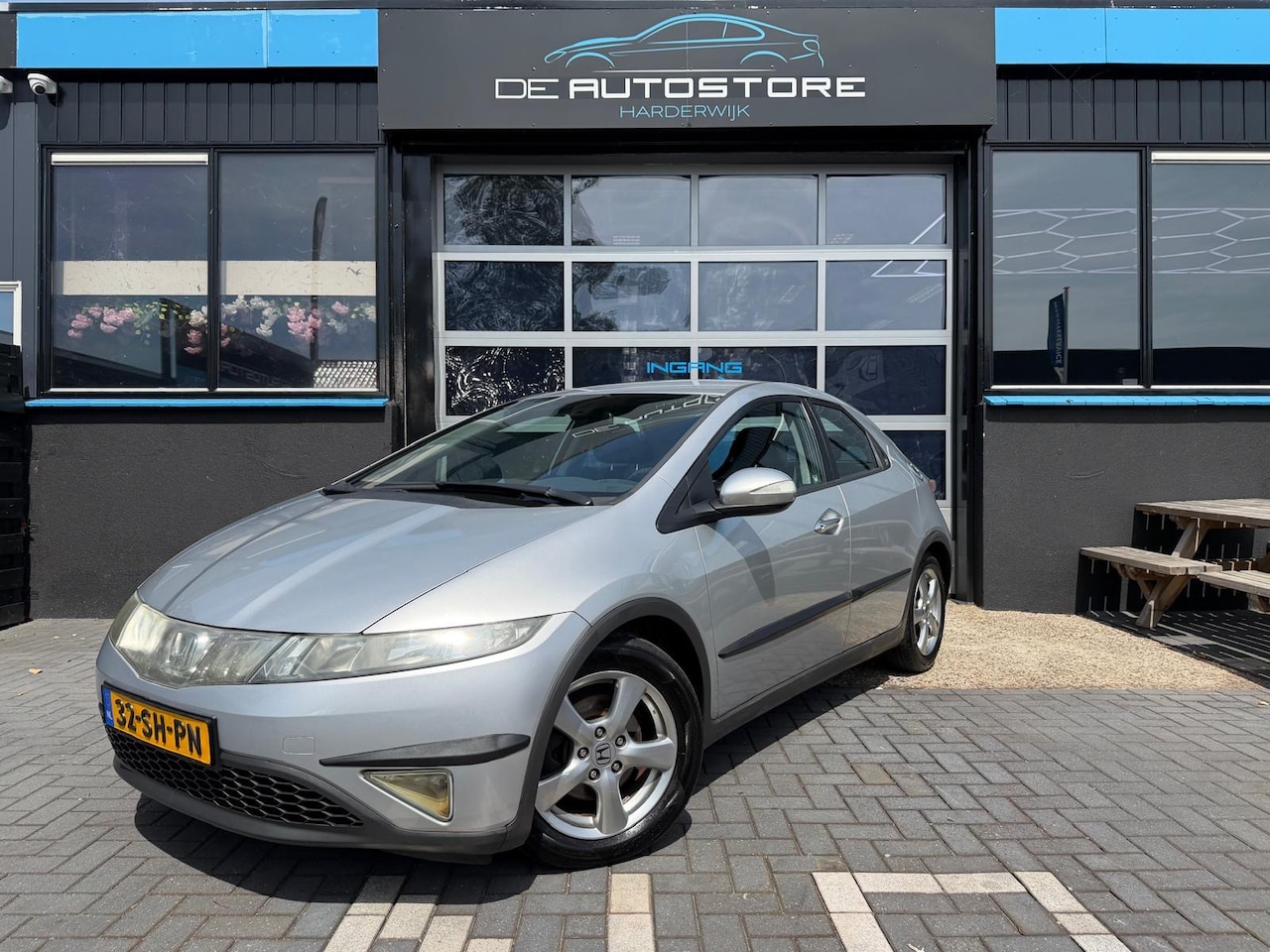 Honda Civic - 1.4 Sport Airco Afneembare Trekhaak Dealeronderhouden Nette Auto !!! - AutoWereld.nl