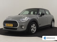 MINI Cooper - 1.5 Business 136 PK | Navigatie | Cruise control | Keyless start | Bleutooth | Hill Hold |