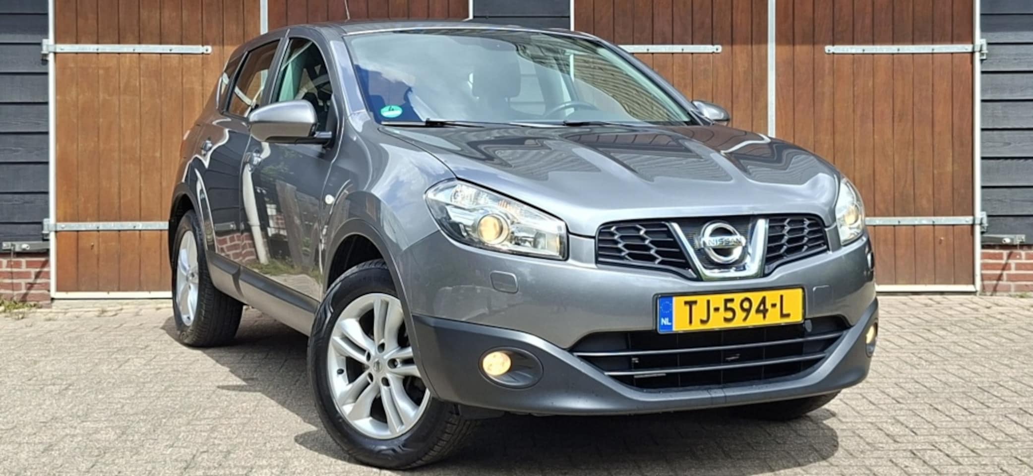 Nissan Qashqai - 1.6 Acenta | Trekhaak | All seasonbanden | Nieuwe APK - AutoWereld.nl