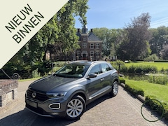 Volkswagen T-Roc - 1.5 TSI Sport | Camera | KeyLes | Adaptive | DigiDash | Dealer Onderhouden |