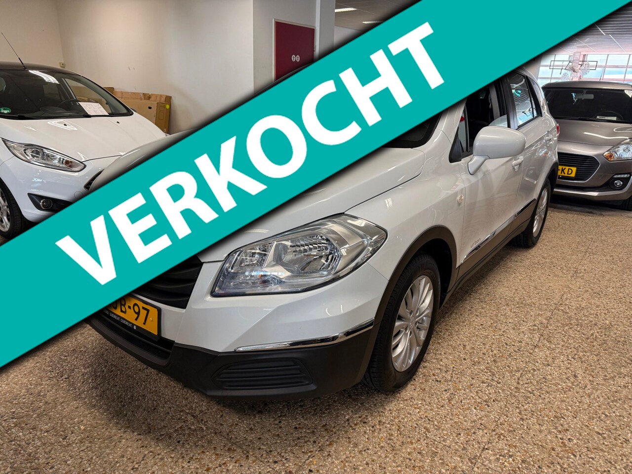Suzuki SX4 S-Cross - 1.6 Urban | Trekhaak | Navi - AutoWereld.nl