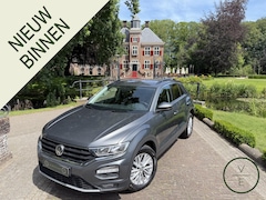 Volkswagen T-Roc - 1.0 TSI Style | Clima | Adaptive | Camera | Trekhaak | Nieuwe Service & APK | Garantie |
