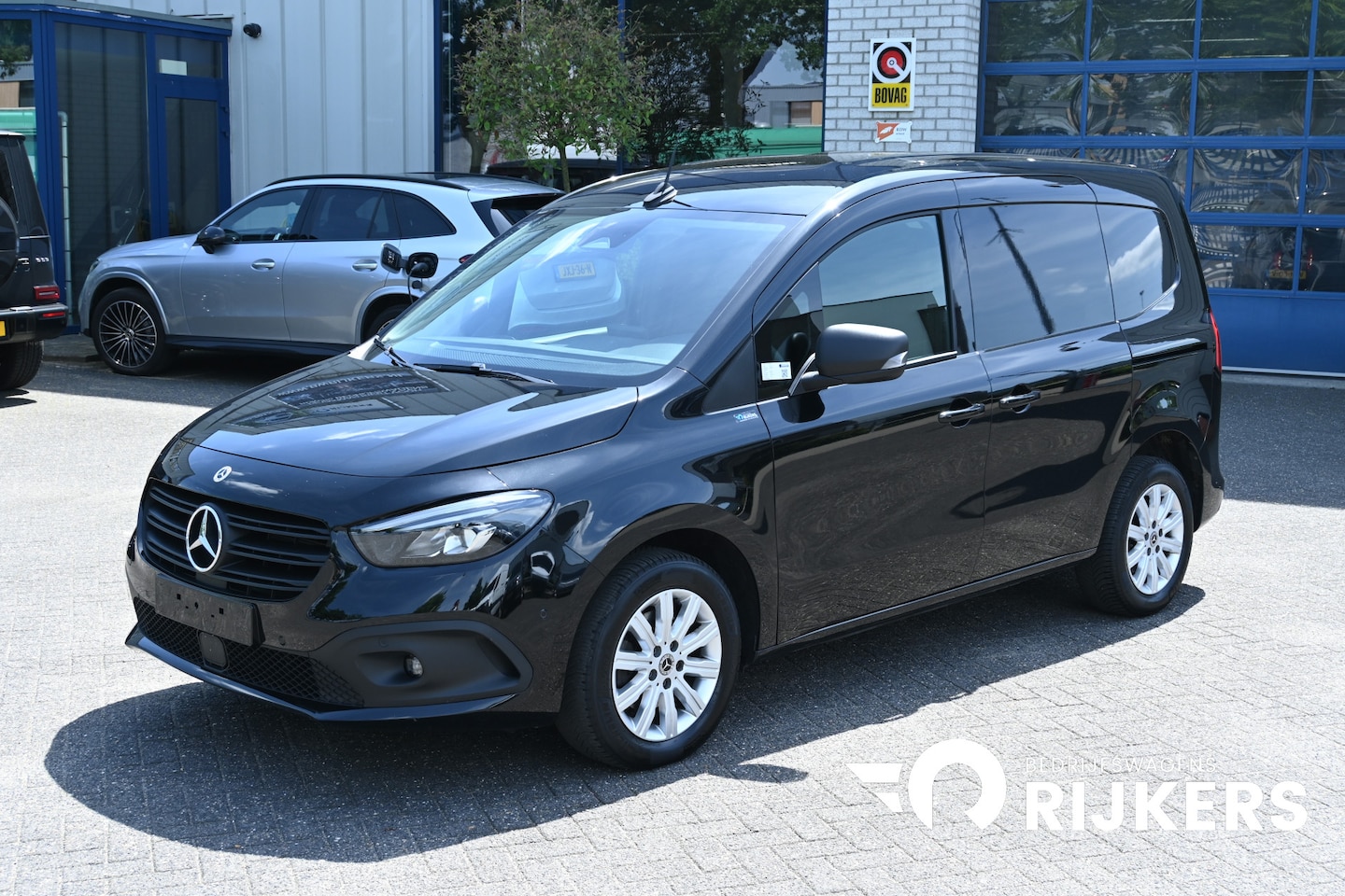 Mercedes-Benz Citan - 112 CDI L1 Pro LED, 2 Schuifdeuren, Camera, Navigatie - AutoWereld.nl