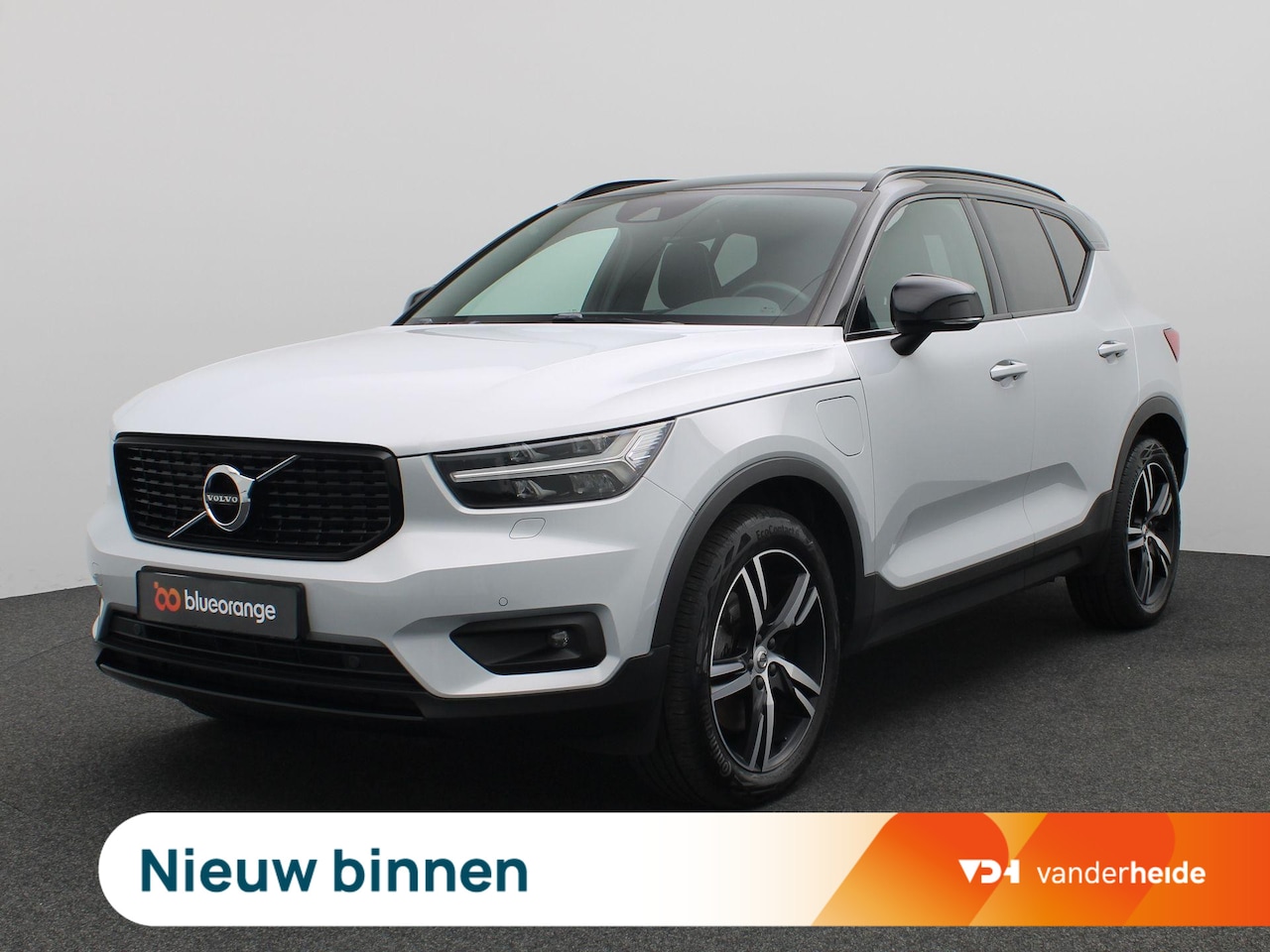 Volvo XC40 - 1.5 T5 Recharge R-Design 262PK Aut. Trekhaak, Achteruitrijcamera, Stoel en Achterbankverwa - AutoWereld.nl