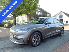 Ford Mustang Mach-E - RWD 75 kWh / SOH 92% / CARPLAY / 360°CAMERA / STOEL-STUURVERWARMING