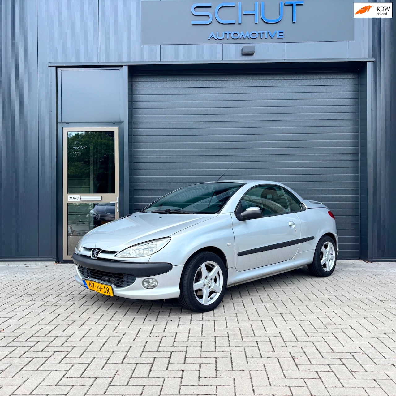 Peugeot 206 CC - 1.6-16V CC LEDER | CV | CARPLAY | APK | NAP | ORIG NL AUTO! - AutoWereld.nl