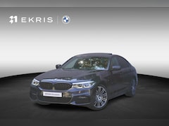 BMW 5-serie - Sedan 520i | M Sportpakket | High Executive | Elektrisch glazen schuif-/kanteldak | Head-U