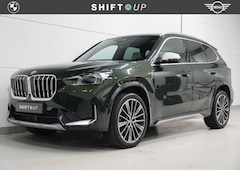 BMW X1 - sDrive18i Panoramadak | Harman Kardon | Head Up | Stuurverwarming