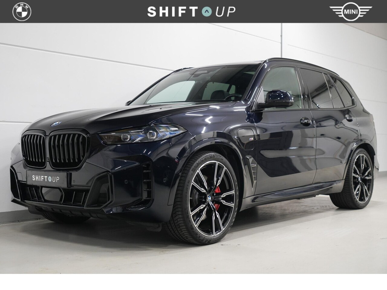 BMW X5 - xDrive50e M-Sport | Skylounge | CoPilot | Harman Kardon | Stuurverwarming - AutoWereld.nl