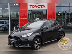 Toyota Yaris - HYBRID 115 FIRST EDITION STOEL/STUURVERW DRAADLOOS-LADEN APPLE/ANDROID KEYLESS CLIMA AD-CR