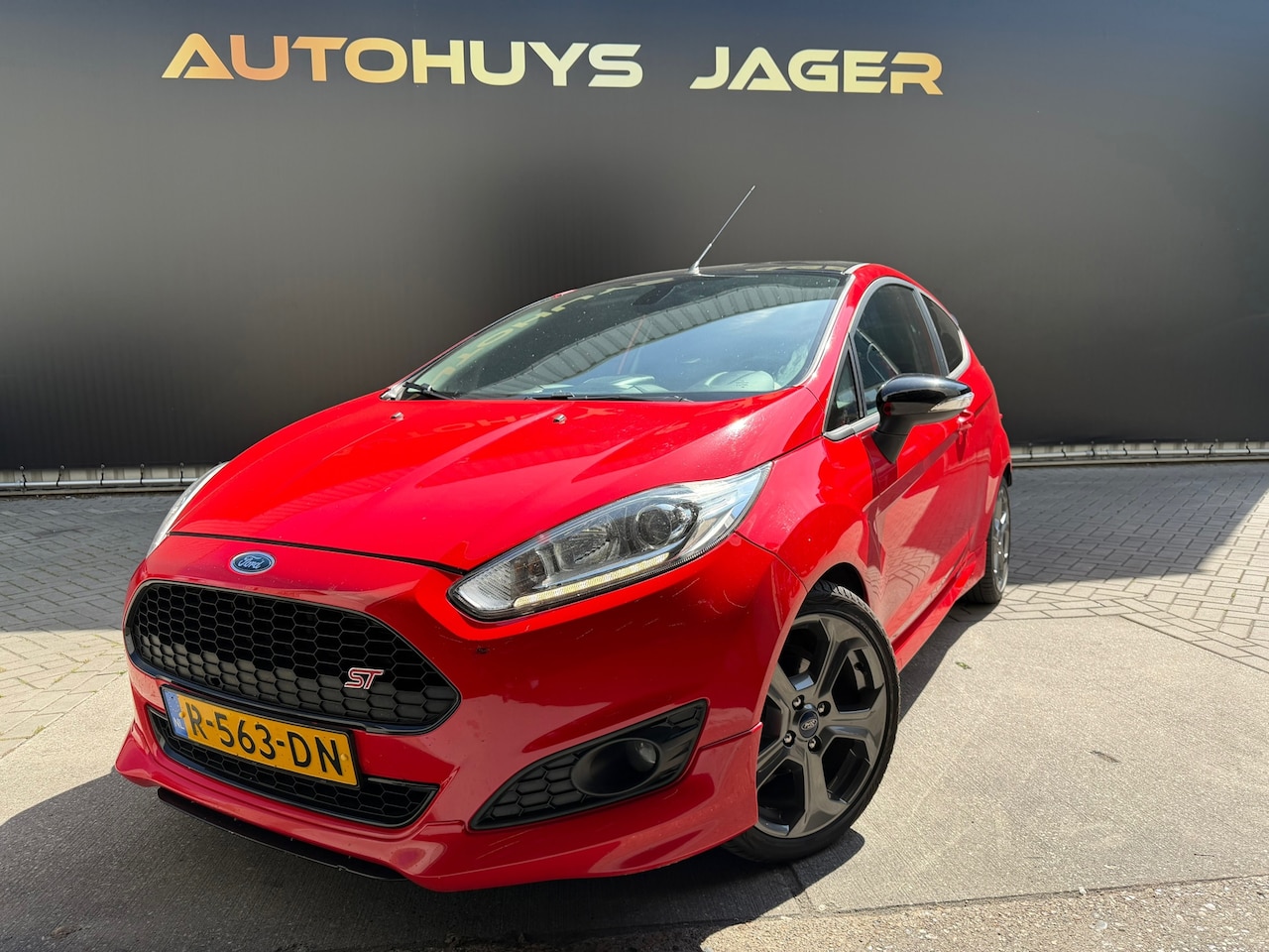 Ford Fiesta - 1.0 EcoBoost Black Edition St Line Milltek Sport Maxton - AutoWereld.nl
