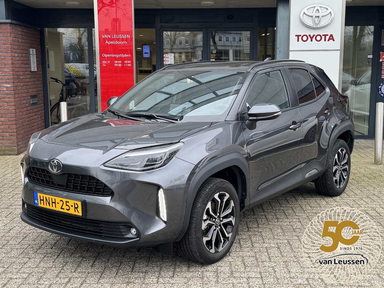 Toyota Yaris Cross - HYBRID 115 FIRST EDITION NL-AUTO 17'' LM-VELGEN NAVI CLIMA APPLE/ANDROID KEYLESS CAMERA AD - AutoWereld.nl