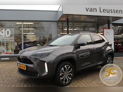 Toyota Yaris Cross - HYBRID 115 FIRST EDITION WISSER/STUUR&STOELVERW. SENSOREN V+A LED AD-CRUISE