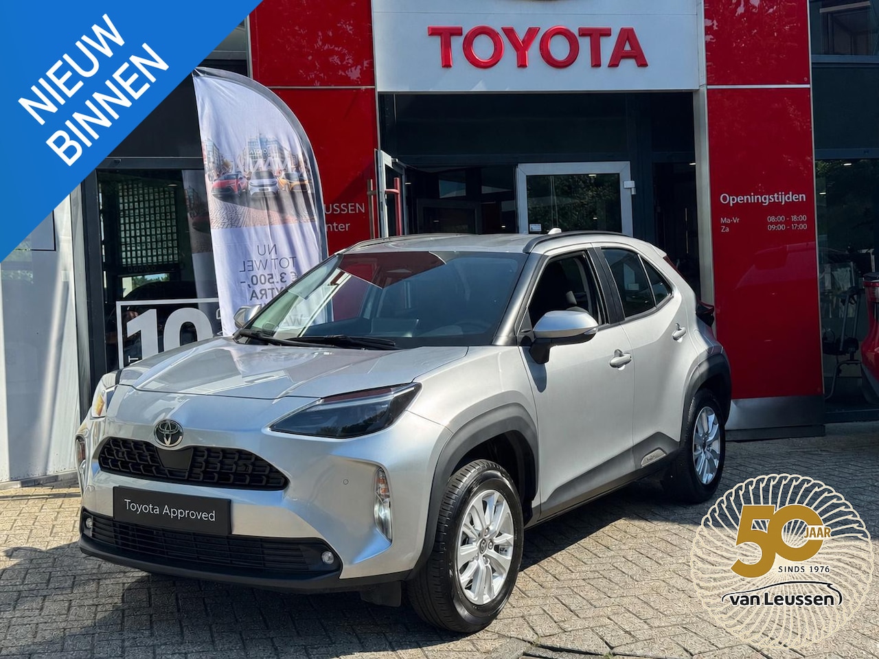 Toyota Yaris Cross - 1.5 Hybrid 115 Dynamic STOEL/STUUR VERW. PARKEERSENSOREN V+A BLIND SPOT - AutoWereld.nl