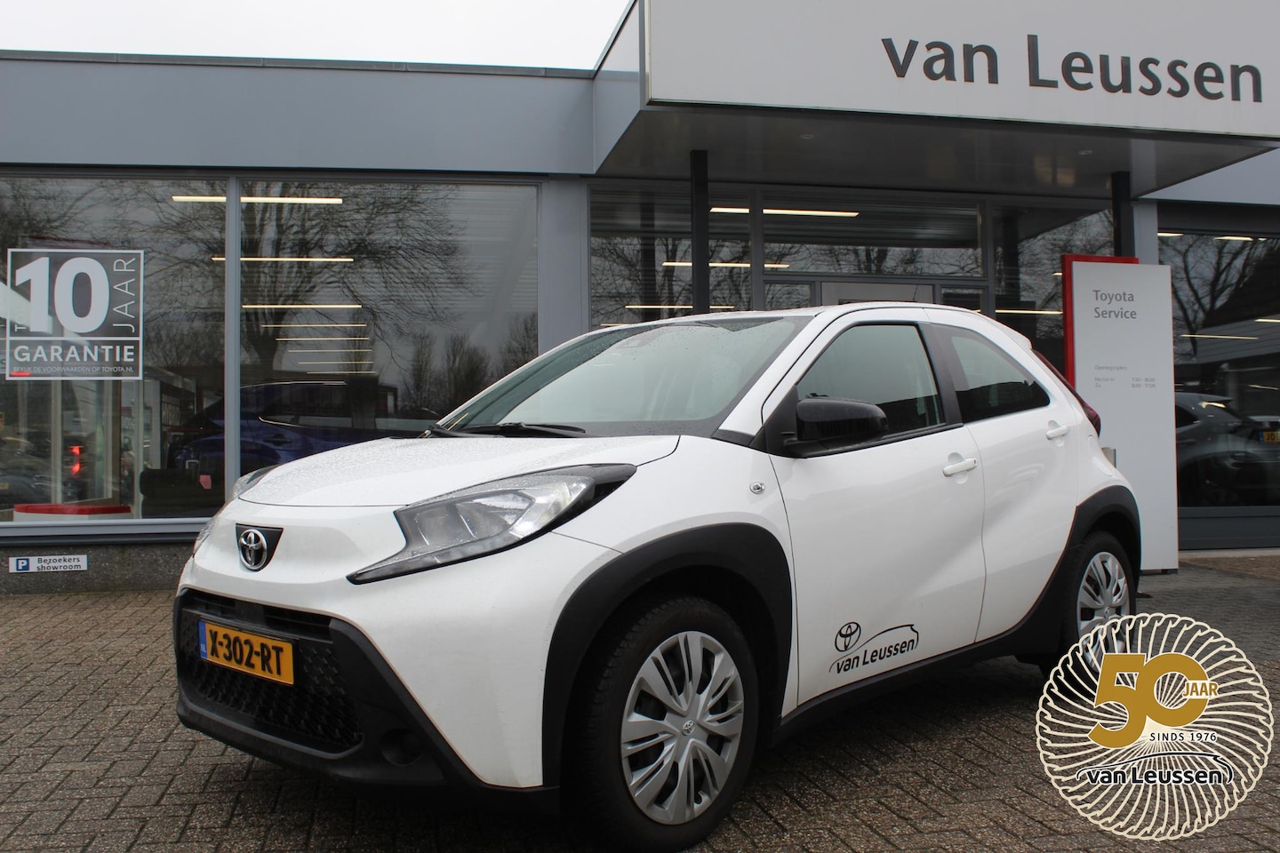 Toyota Aygo X - PLAY ALL-SEASON AD-CRUISE AIRCO CAMERA APPLE/ANDROID BLUETOOTH EL-RAMEN & SPIEGELS - AutoWereld.nl