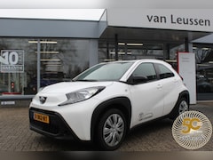 Toyota Aygo X - PLAY ALL-SEASON AD-CRUISE AIRCO CAMERA APPLE/ANDROID BLUETOOTH EL-RAMEN & SPIEGELS