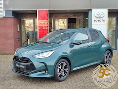 Toyota Yaris - 1.5 Hybrid 115 DYNAMIC STOEL/STUURVERW LED KEYLESS PARK-SENSOREN BLIND SPOT NAVI CAMERA AD