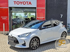 Toyota Yaris - 1.5 Hybrid GR Sport STOELVERWARMING ADAPTIVE CRUISE CONTROL DEALER ONDERHOUDEN