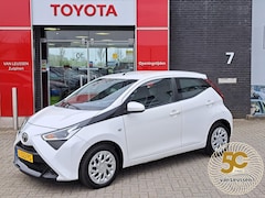 Toyota Aygo X - X-PLAY CAMERA AIRCO APPLE/ANDROID AUDIO-STUURWIELBEDIENING LED-DAGRIJVERL