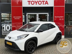 Toyota Aygo X - PLAY APPLE/ANDROID LICHTMETALEN VELGEN AD-CRUISE CAMERA NL-AUTO DAB+