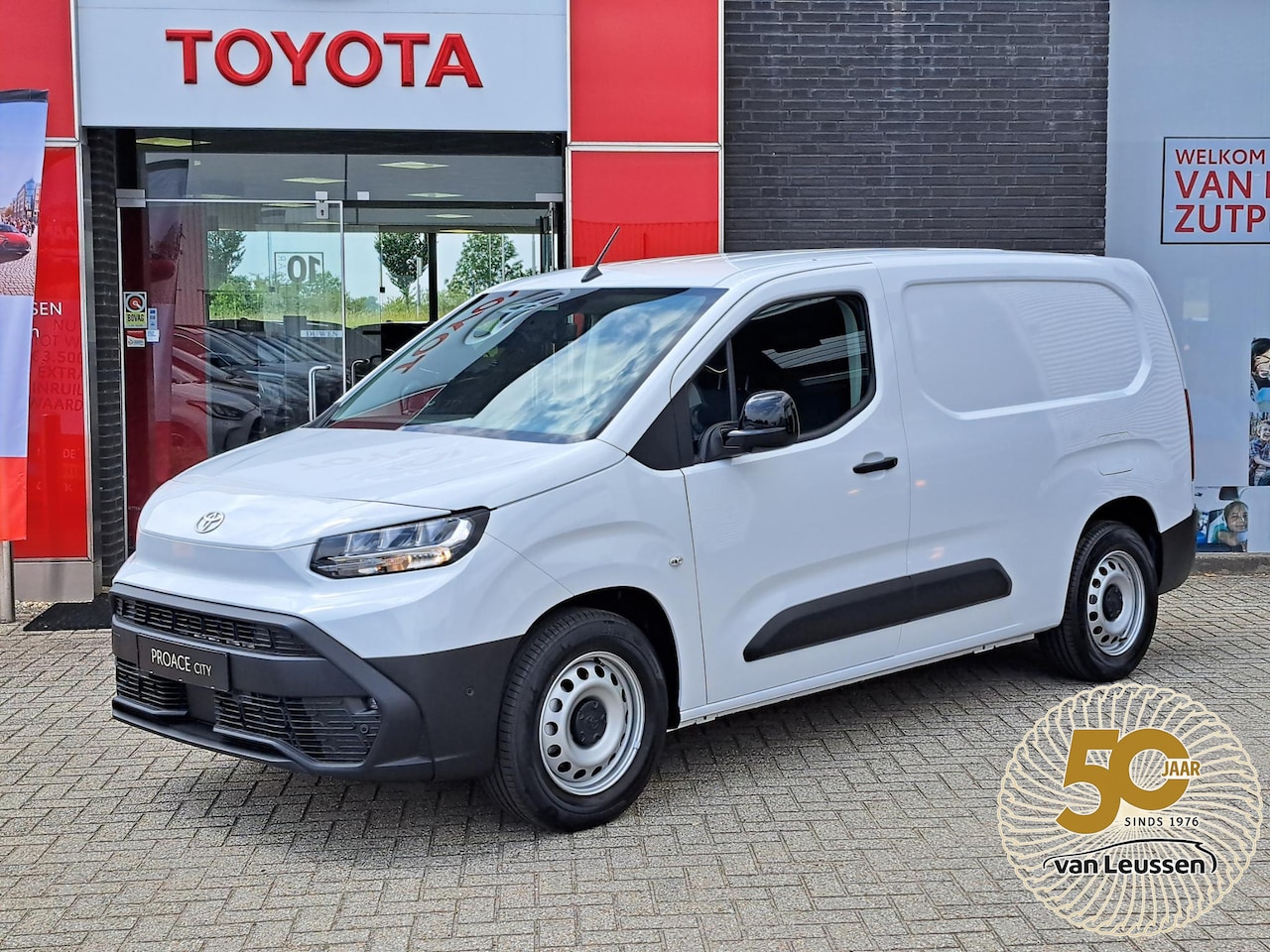Toyota PROACE CITY Electric - Long 10th Anniversary STOEL/STUURWIELVERWARMING CRUISE CONTROL - AutoWereld.nl