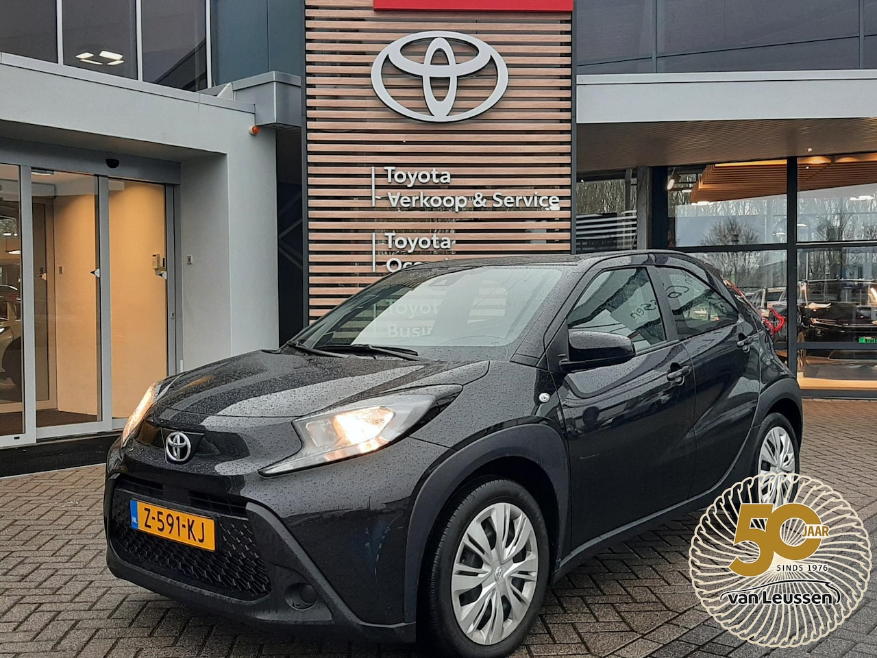 Toyota Aygo X - PLAY APPLE/ANDROID AD-CRUISE CAMERA AUTOMATISCH-GROOTLICHT - AutoWereld.nl
