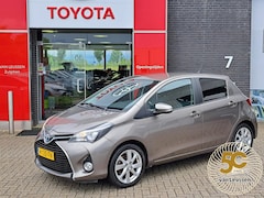 Toyota Yaris - 1.5 Hybrid Dynamic LM VELGEN CAMERA MISTLAMPEN