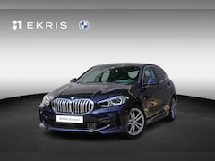 BMW 1-serie - 120i | Model M Sport | Executive | 17 inch LM Dubbelspaak M | Extra getint glas | HiFi Sys