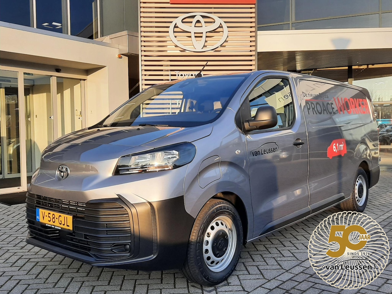 Toyota PROACE Long Worker - CHALLENGER ELECTR EXTRA RANGE LONG 75KWH PARK-SENSOREN APPLE/ANDROID BLUETOOTH AD-CRUISE A - AutoWereld.nl