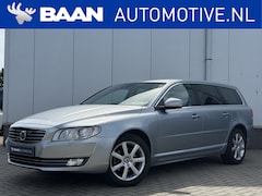 Volvo V70 - 2.0 T4 Polar Luxury Automaat | Leder | Navi | Xenon | Standkachel