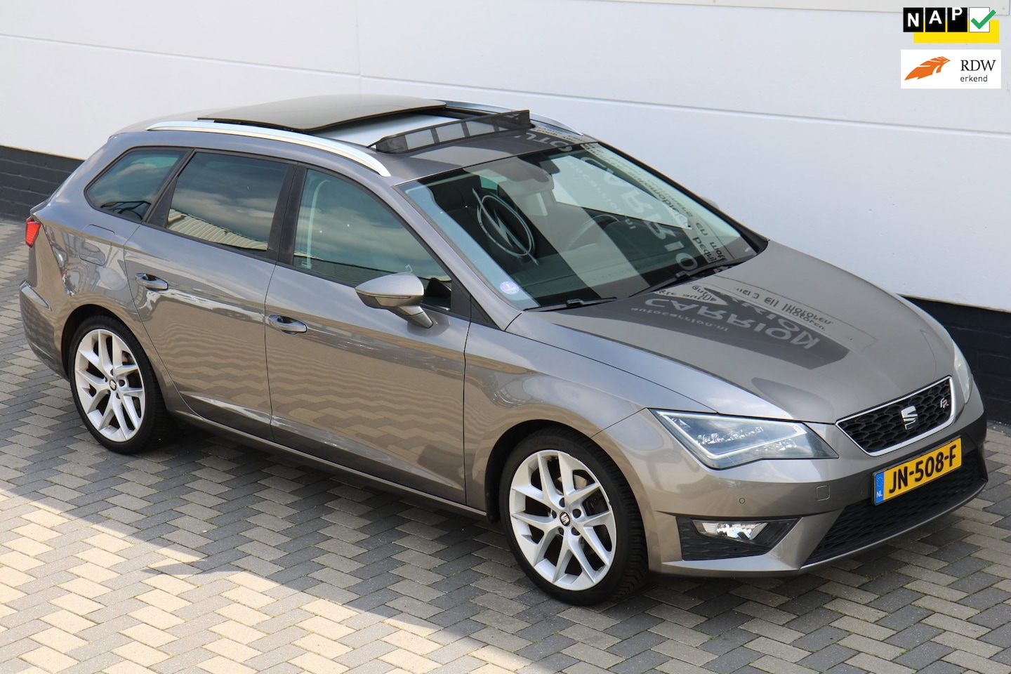SEAT Leon ST - 1.4 EcoTSI FR Pano Carplay NAP Dealer Onderhoud - AutoWereld.nl