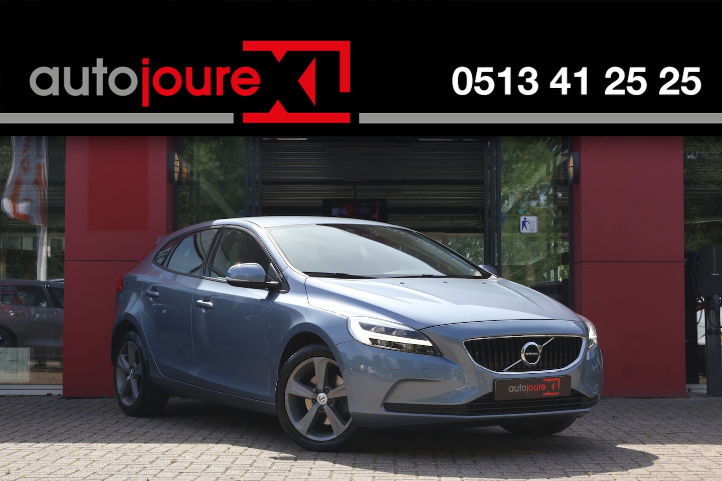 Volvo V40 - 2.0 T3 153pk Nordic+ | Origineel NL | Trekhaak | Rijklaar | - AutoWereld.nl