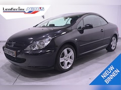 Peugeot 307 CC - 2.0-16V Sport NAP navigatie PDC v+a climate-controlle cruise-controlle sportstoelen half l