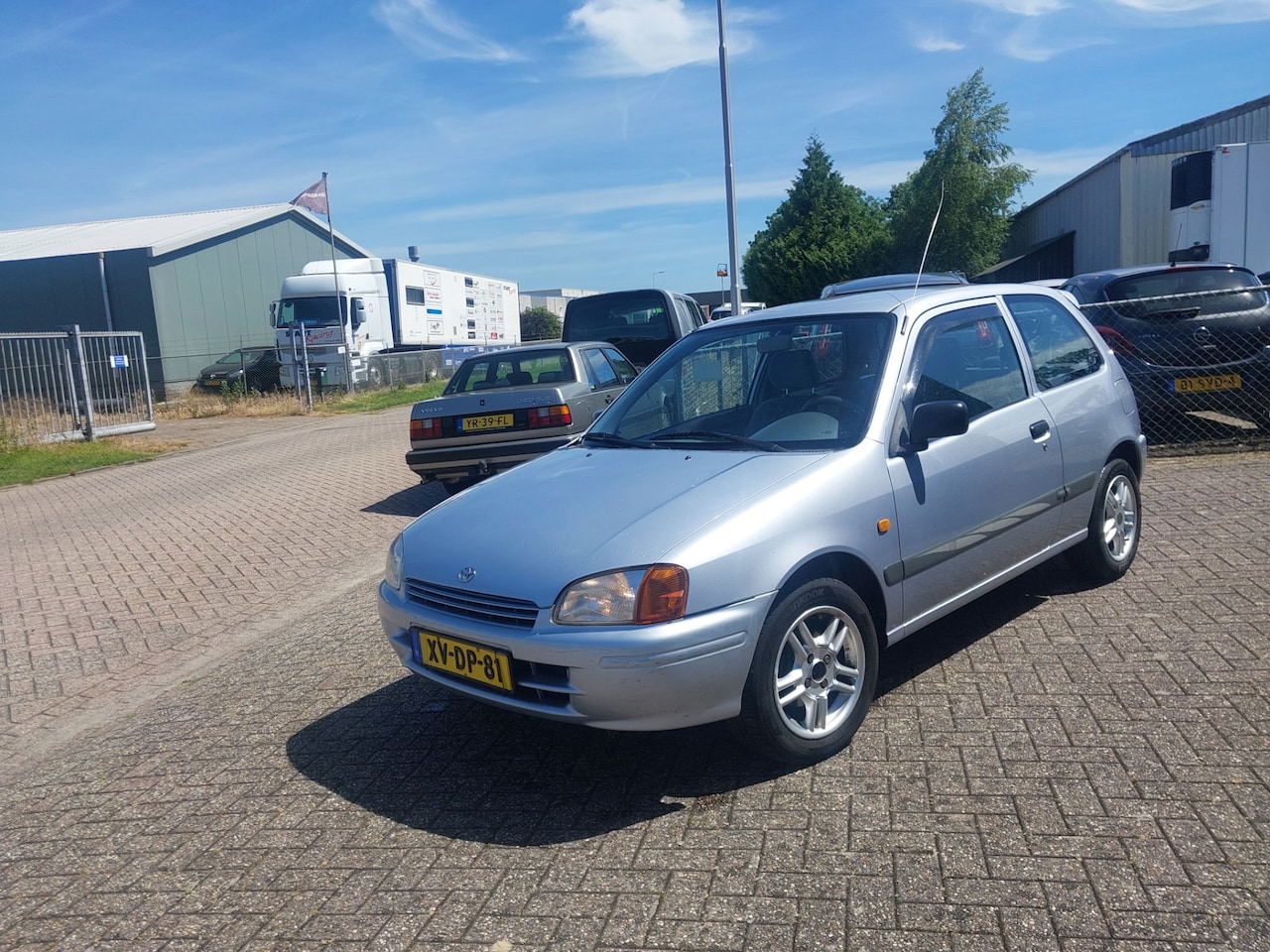 Toyota Starlet - 1.3-16V Limited Edition !! VOL JAAR APK !! - AutoWereld.nl