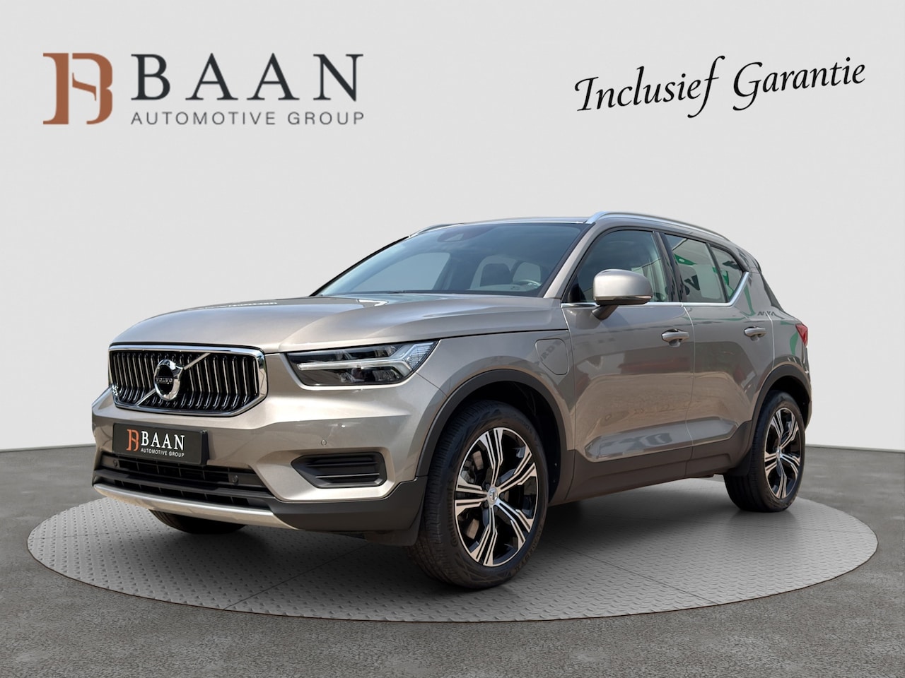 Volvo XC40 - 1.5 T4 Recharge Inscription|El.Trekhaak|Stuurverw|Keyless - AutoWereld.nl