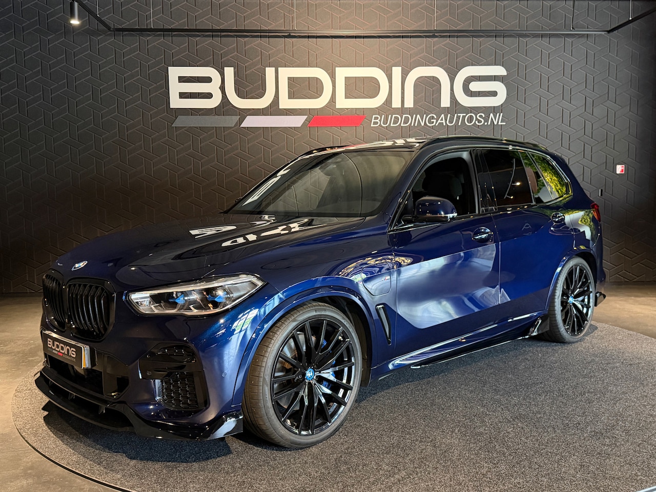 BMW X5 - xDrive45e High Exe | M-sport | Pano | Trekhaak | Laser - AutoWereld.nl