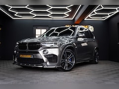 BMW X5 - M / Pano / Softcl / B&O / Stoelverk / Stuurverw / Memory / Luchtv / Cut-out / Full option