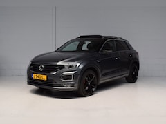 Volkswagen T-Roc - 1.5 TSI R-Line PANORAMADAK / VIRTUAL / CARPLAY / CAMERA / SFEERVERLICHTING / 19INCH / AFN.