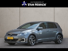 Volkswagen Golf - 1.4 TSI PHEV GTE | ACC | Achteruitrijcamera | Stoelverwarming