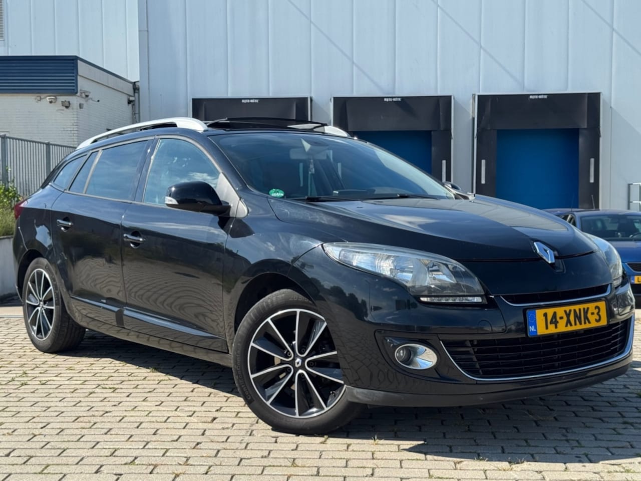 Renault Mégane Estate - 1.5 dCi Bose Pano Navi Stoelverw Vol - AutoWereld.nl