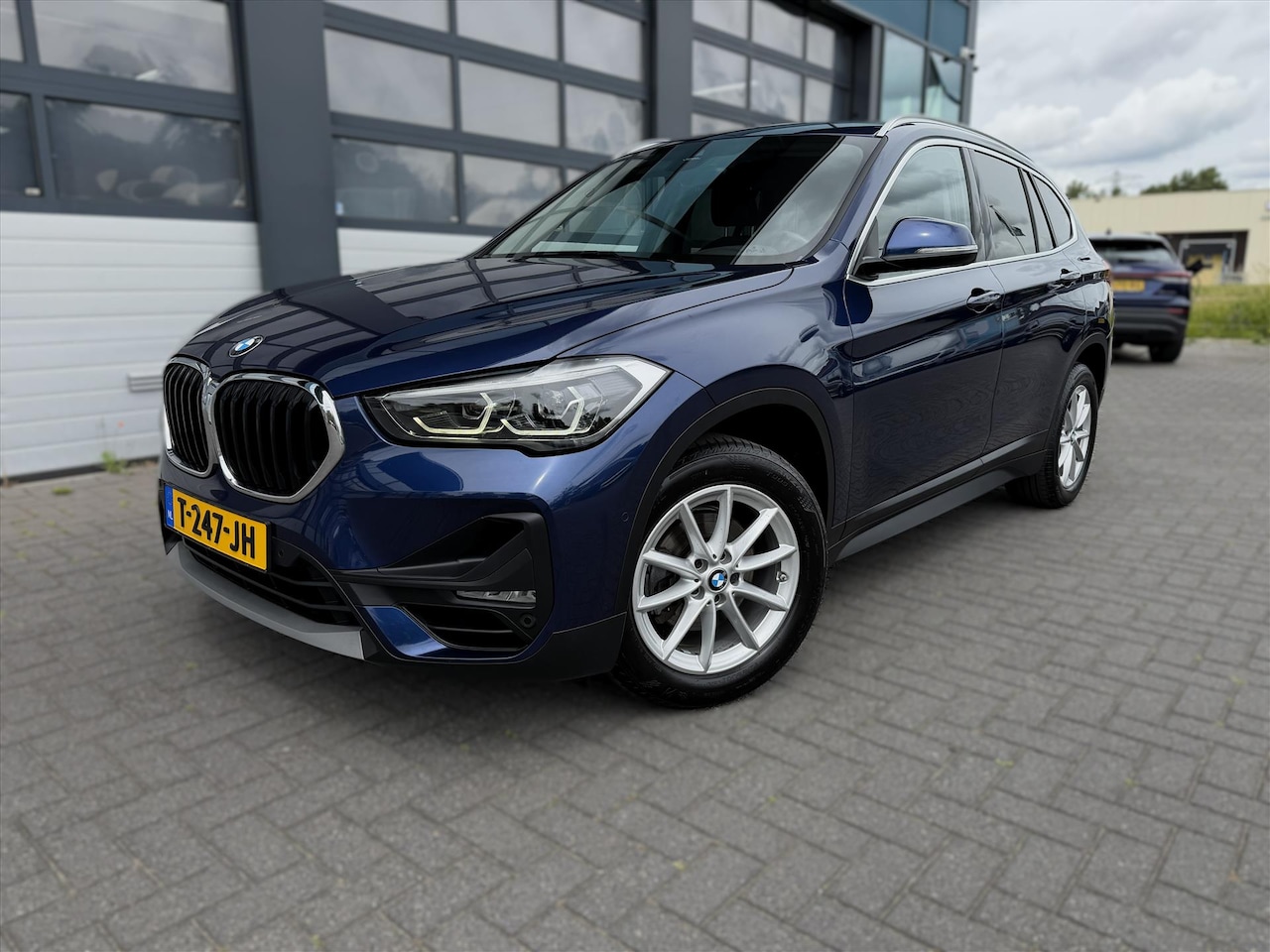 BMW X1 - (f48) sDrive18i 140pk Aut. Trekhaak, Camera, Stoelverwarming - AutoWereld.nl