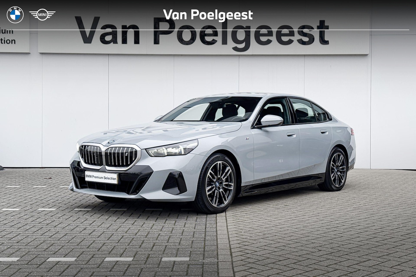 BMW i5 - Sedan eDrive40 84 kWh M Sport | Trekhaak - AutoWereld.nl