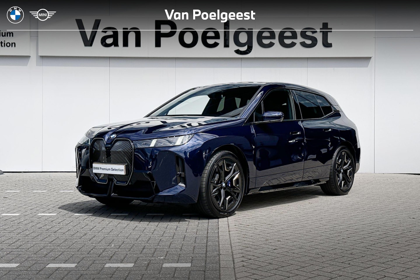 BMW iX - xDrive45 101 kWh | M Sportpakket| Panoramadak | Trekhaak - AutoWereld.nl